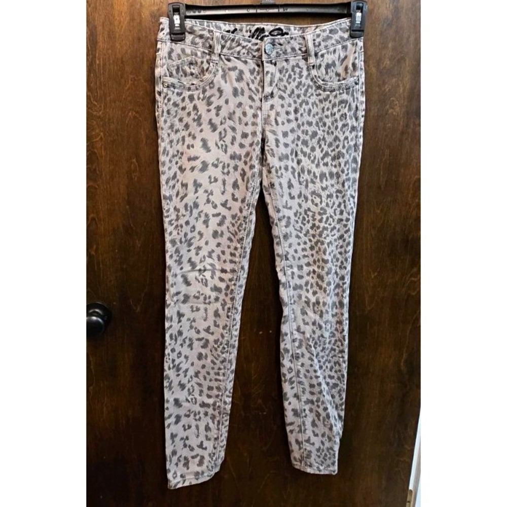 Vanilla Star Juniors 3 Gray Leopard Animal Print Skinny Slim Jeans Light Wash